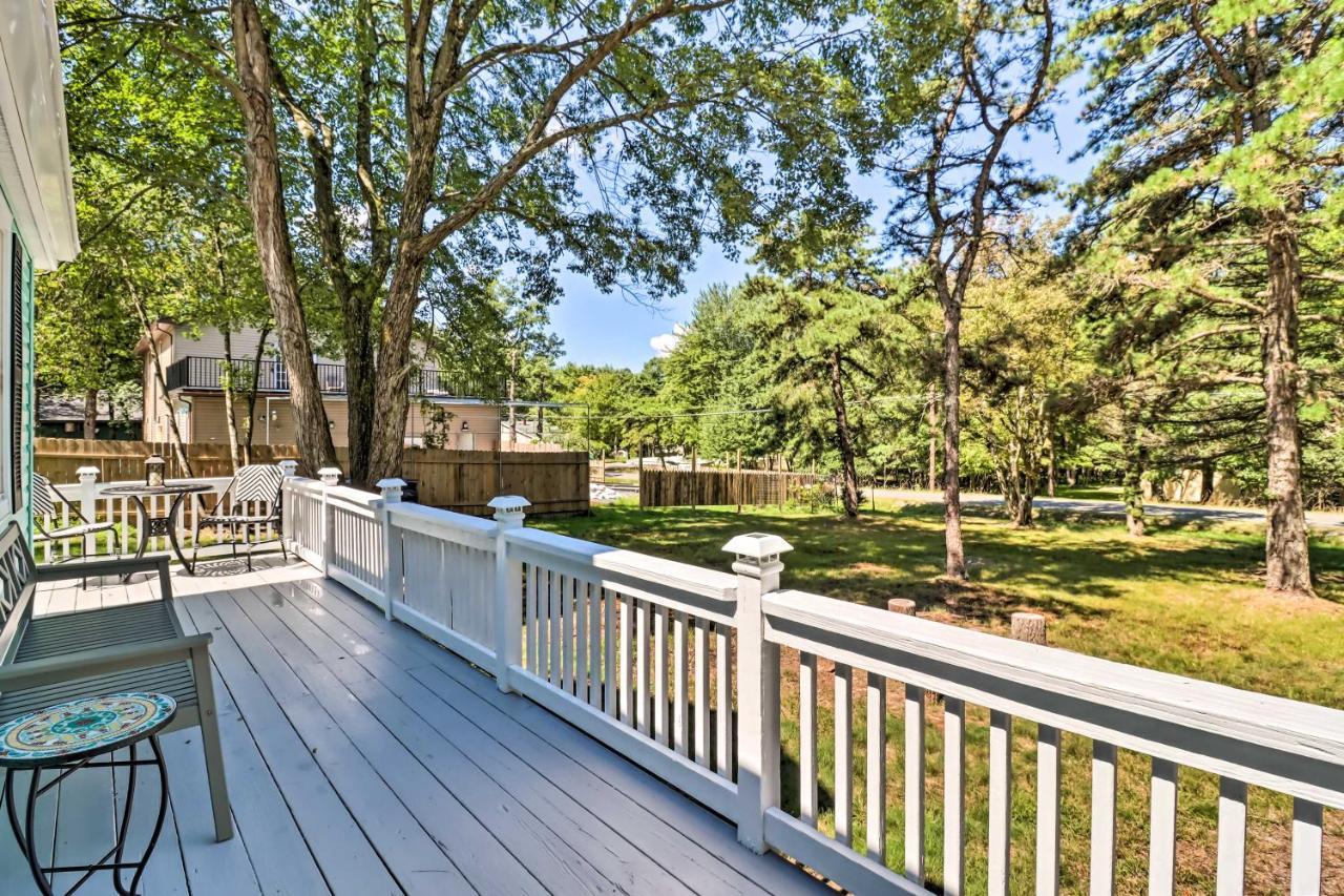 Pocono Mountain Escape With Game Room Walk To Lake! Albrightsville Dış mekan fotoğraf